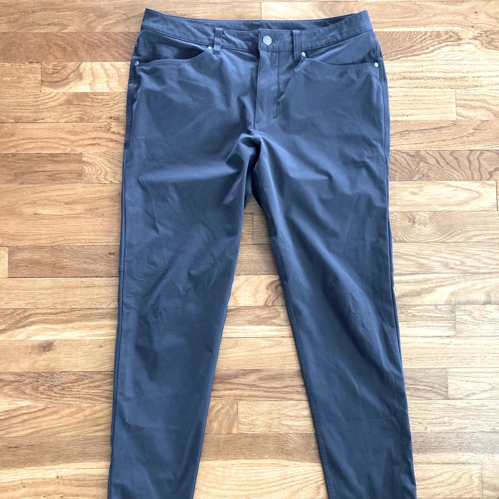 Used Lululemon abc slim fit pant sz 32